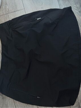 MPG Black Golf Athletic Shorts with Zip Pockets